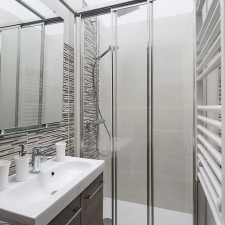 L'angelus By Cocoonr Apartmán